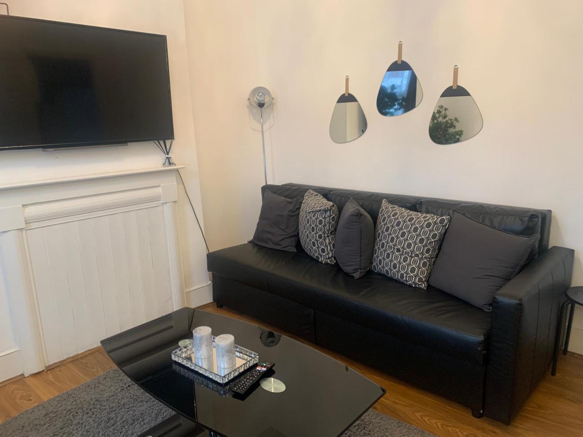 L A Place Croydon, London Βίλα Norwood Εξωτερικό φωτογραφία