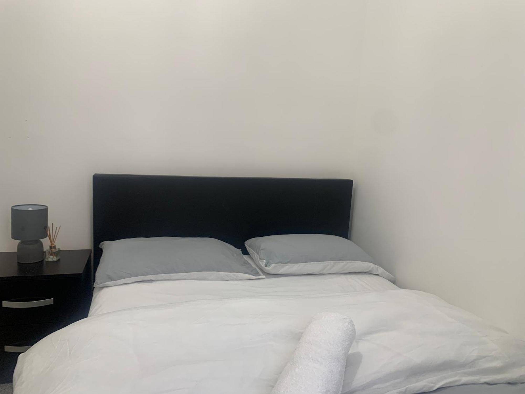 L A Place Croydon, London Βίλα Norwood Εξωτερικό φωτογραφία