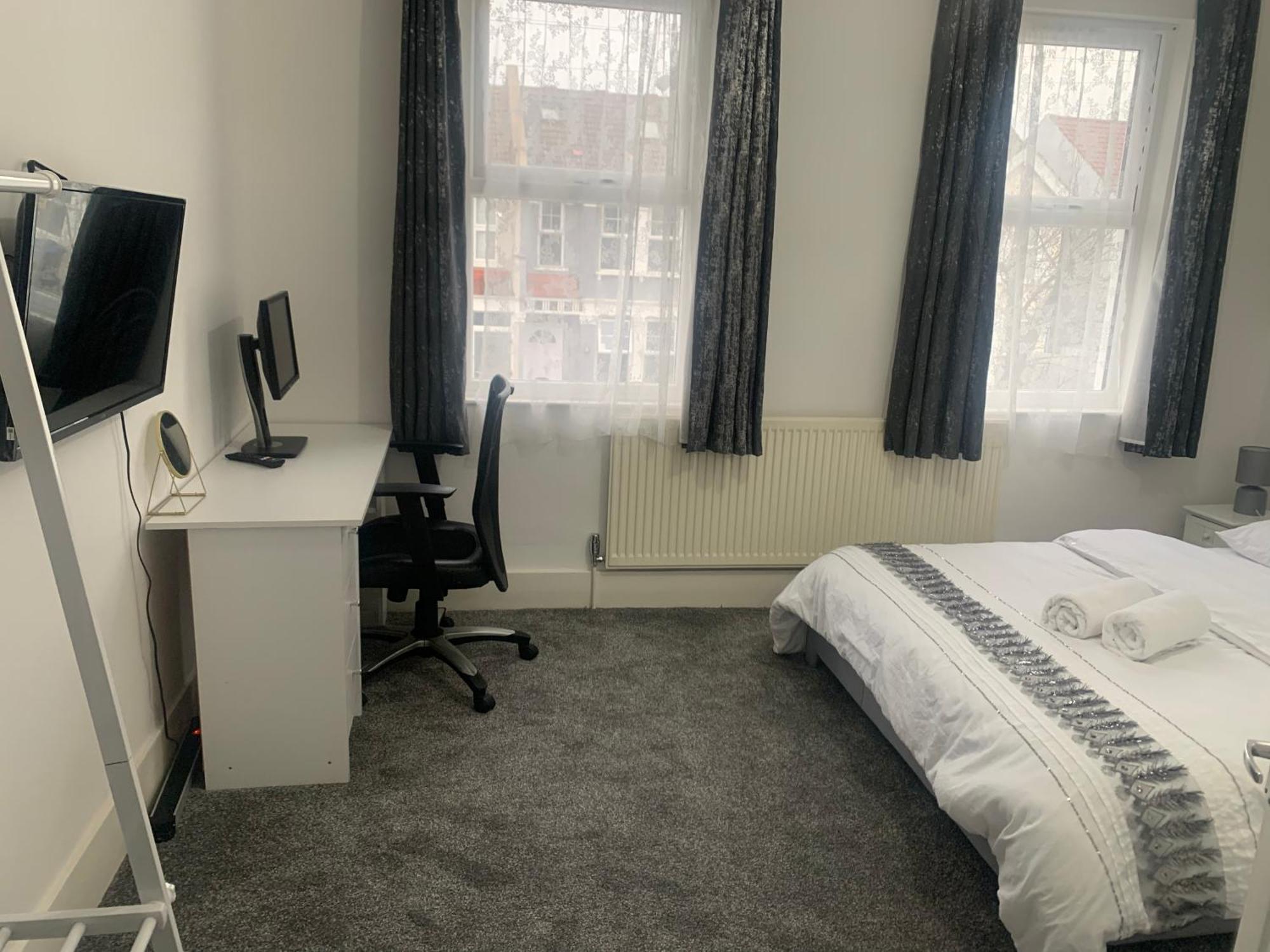 L A Place Croydon, London Βίλα Norwood Εξωτερικό φωτογραφία